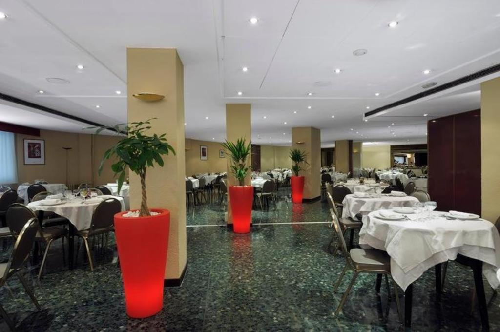 Hotel Comtes D Urgell Andorra la Vella Exterior photo